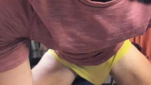 Show modela HotHunkTrainer na web-kameri