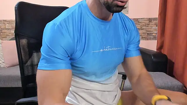 HotHunkTrainer Webcam show