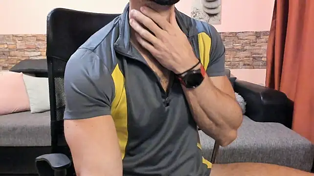 HotHunkTrainer Webcam show