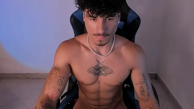 Thomas_Fit1's Live XXX Chat