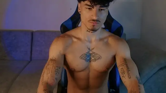 Thomas_Fit1 Show Webcam
