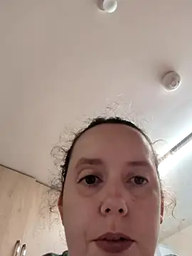 JuicyLucyy69 웹캠 쇼