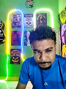 vanINDO_SexLovers Adlı Modelin Web Kamerası Şovu