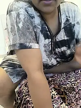 Selina_6 XXX чат на живо
