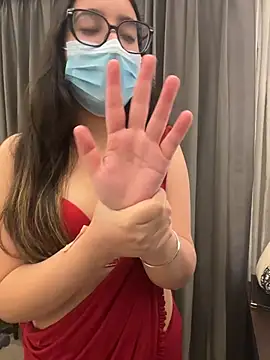 Pokazy przed kamerką – jAsMinE678