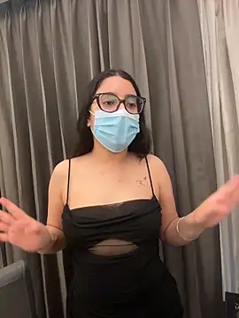 Webkamerová show jAsMinE678