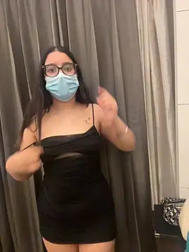 jAsMinE678 XXX чат на живо