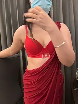 Pokazy przed kamerką – jAsMinE678