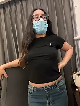 XXX chat uživo modela jAsMinE678