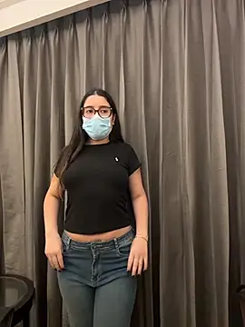 jAsMinE678 Show in webcam