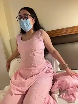jAsMinE678 Adlı Modelin Canlı XXX Sohbeti
