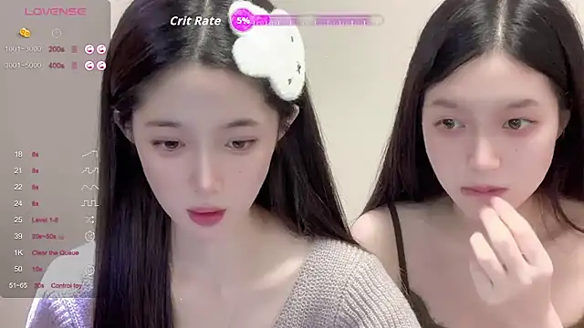 You--You Pertunjukan Webcam