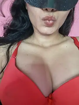 Onlysona_ Adlı Modelin Canlı XXX Sohbeti