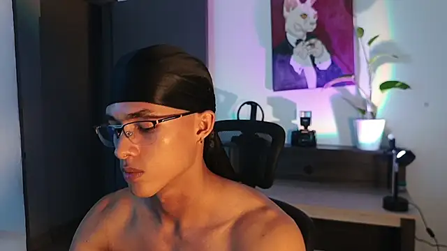 alejo_x3 Show in webcam