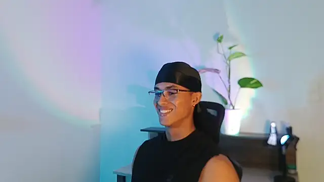 Вебкам-шоу alejo_x3