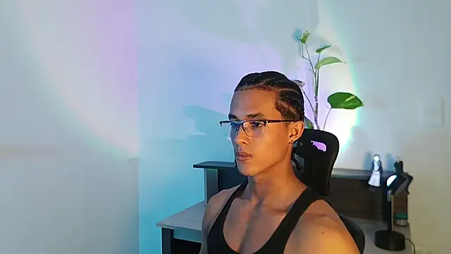 Pokazy przed kamerką – alejo_x3
