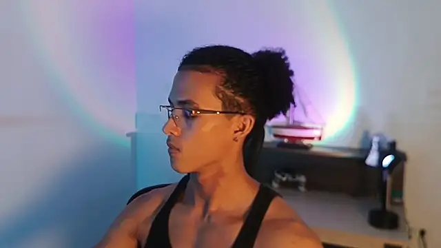 alejo_x3 Adlı Modelin Web Kamerası Şovu