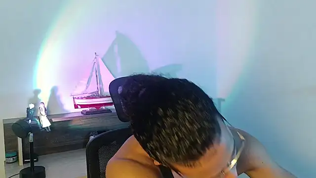 Webkamerová show alejo_x3