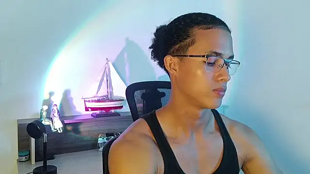 Webkamerová show alejo_x3