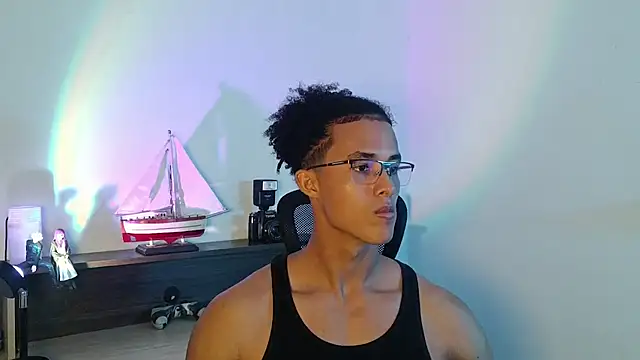 alejo_x3 Шоу с уебкамера