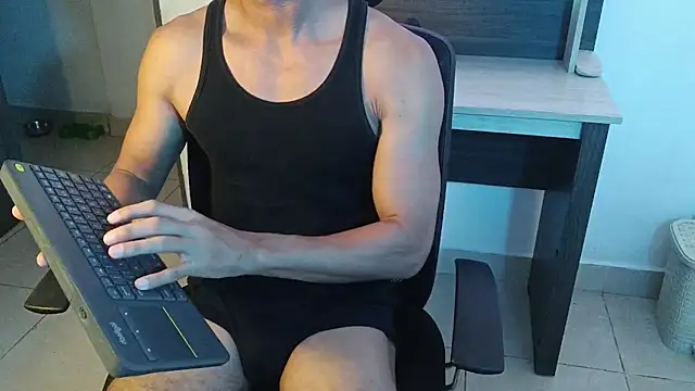 Pokazy przed kamerką – alejo_x3