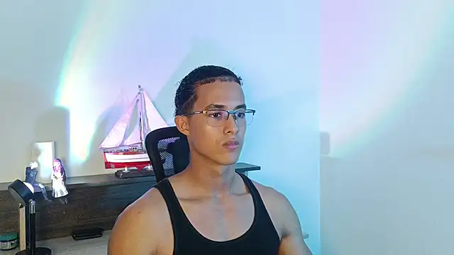 Вебкам-шоу alejo_x3