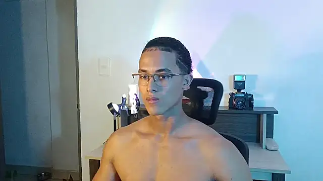 Show de alejo_x3 na webcam