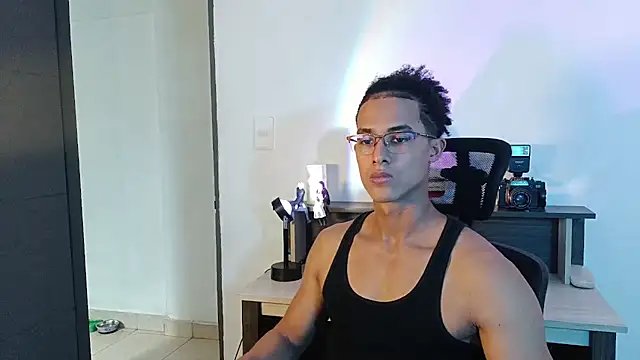 alejo_x3n Webbikameraesitys