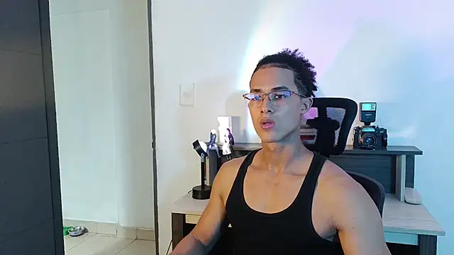 Show de alejo_x3 na webcam