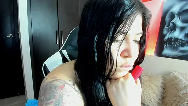 AilynRed XXX чат на живо