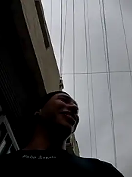 Performance369: διαδικτυακό σόου στην κάμερα