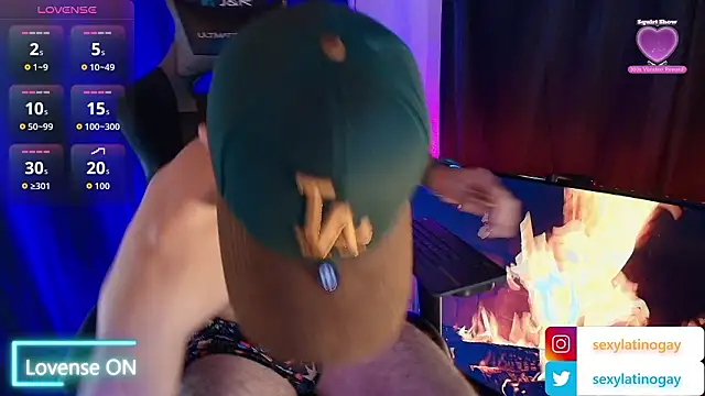 Show de sexylatin0gay na webcam