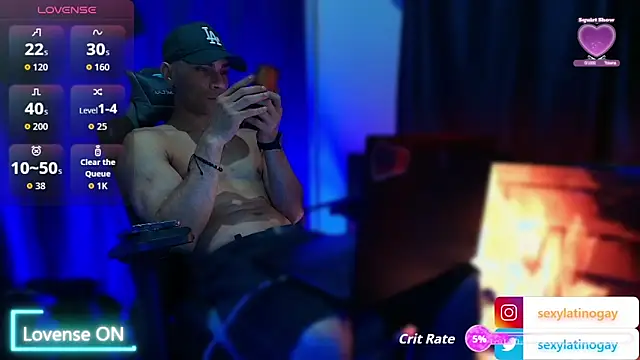 sexylatin0gay 网络视讯表演
