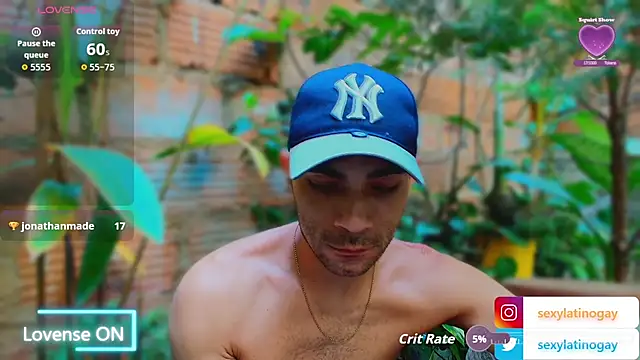 sexylatin0gay 网络视讯表演