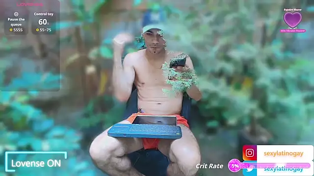 sexylatin0gay's Webcam Show