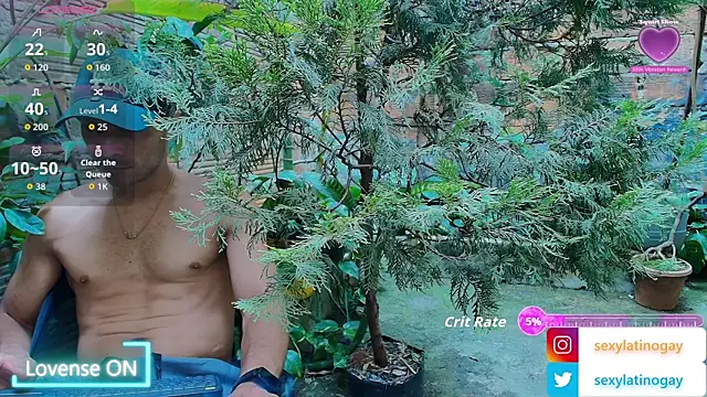 sexylatin0gay webcam show