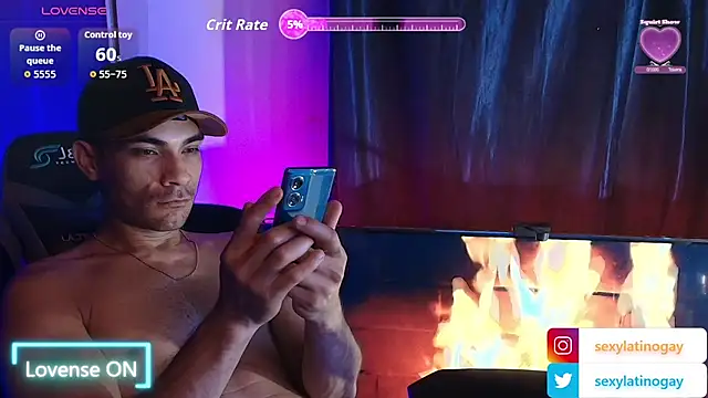 sexylatin0gay's Webcam Show