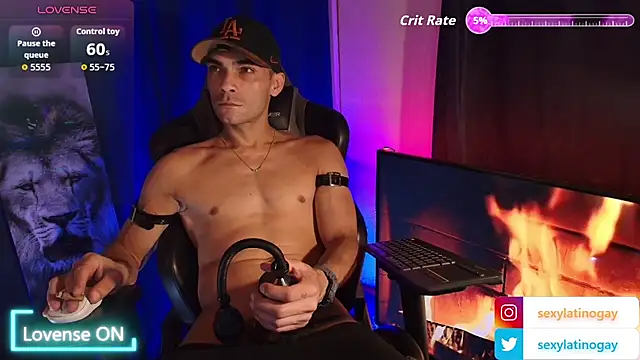 sexylatin0gay webkamerás műsora