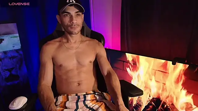 sexylatin0gay webcam show
