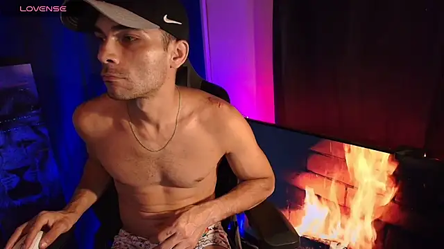 sexylatin0gay's Webcam Show