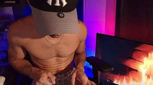 הופעת וובקאם של sexylatin0gay