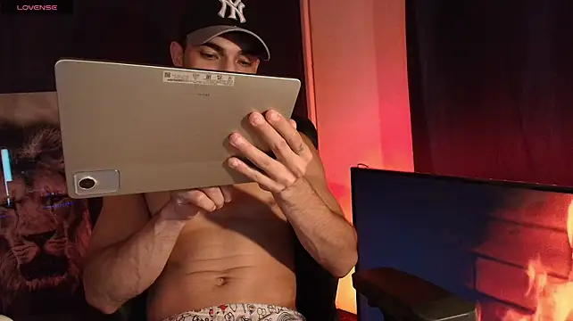 sexylatin0gay 在線直播表演