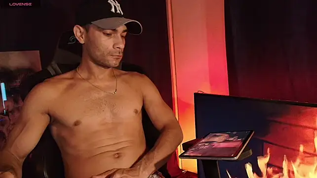 sexylatin0gay Show Webcam