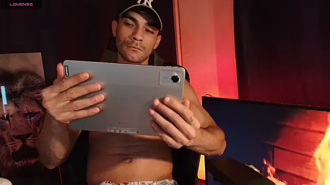 Show de sexylatin0gay na webcam