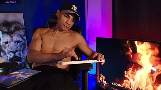 Show de sexylatin0gay na webcam