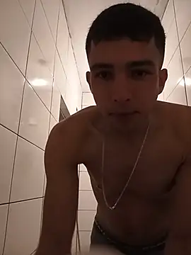 Tchutom live XXX chat