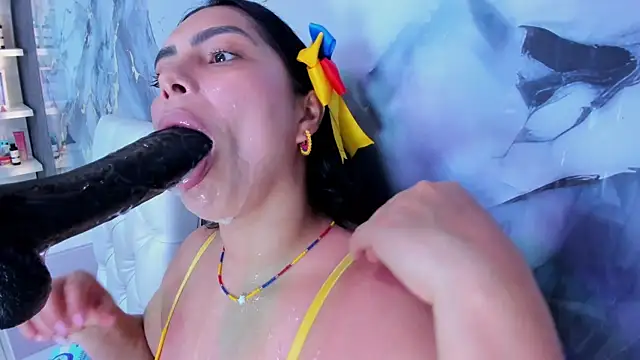 evelinn_belen's Webcam Show