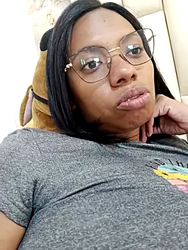 lia_mariana – Live XXX-chat
