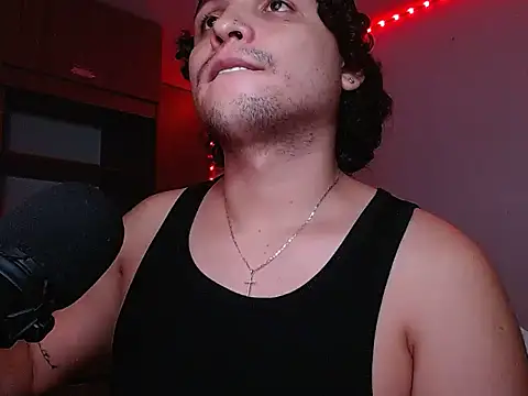 marcus_leonelのウェブカメラショー