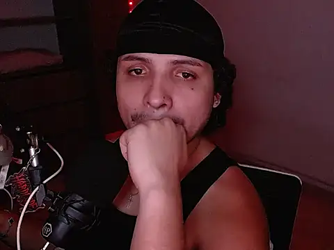 marcus_leonel Show in webcam